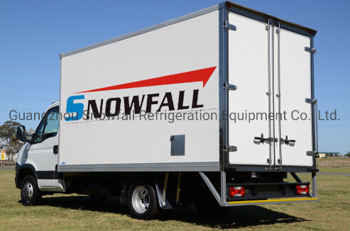 Kustomisasi FRP Honeycomb Dry Truck Body Dengan Foam Material Jenis Pelestarian Panas