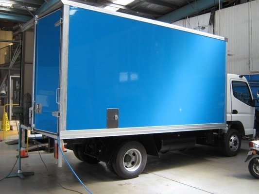 CKD Radial Tire FRP Truck Body Dry Cargo Truck Box 1-10t Kapasitas Beban