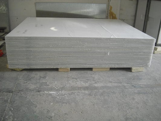 CKD Radial Tire FRP Truck Body Dry Cargo Truck Box 1-10t Kapasitas Beban