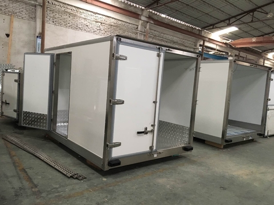 Ein Kühlschrank mit Isolierungskörper und Vakuumtechnik.